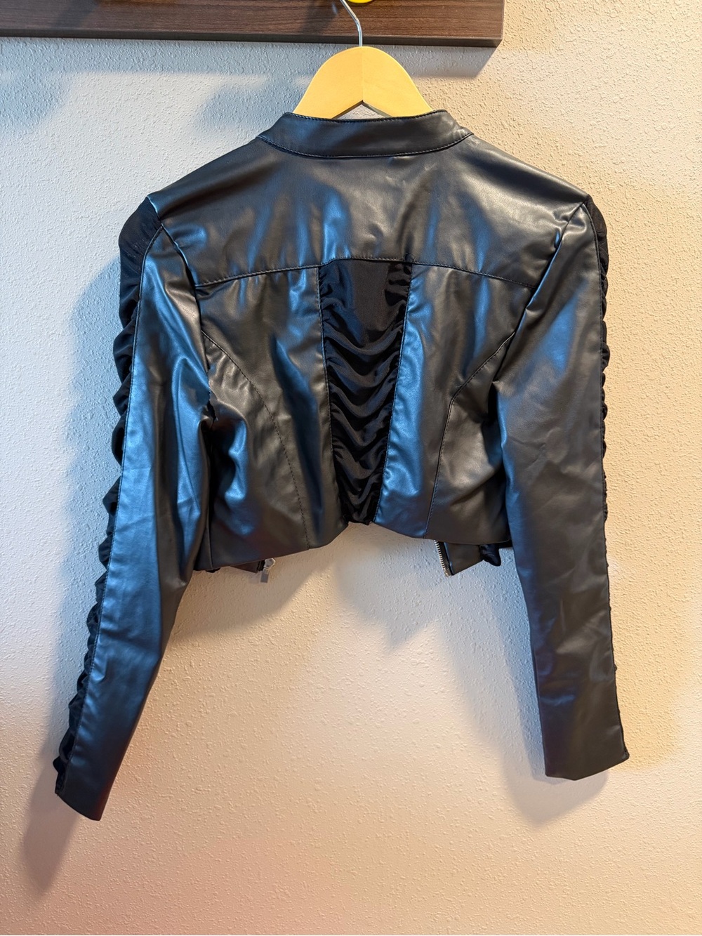 Body Central Black Faux Leather Ruched Cropped Jacket - Picture 3 of 4